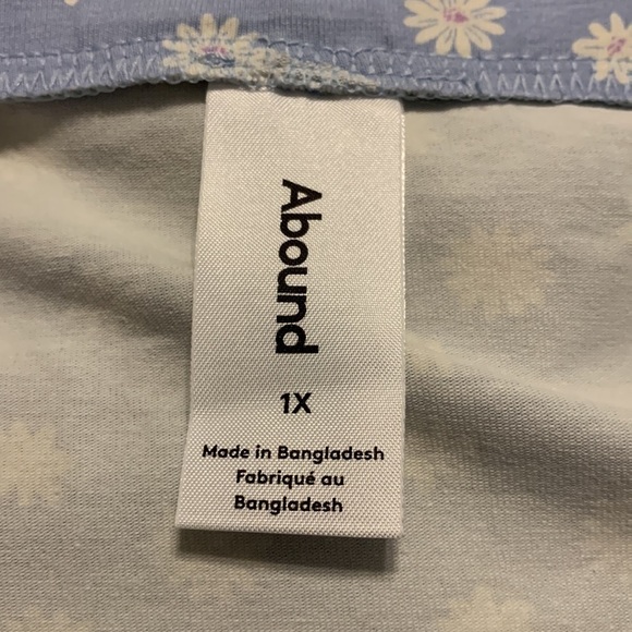 Abound Plus Blue Daisy Mini Skirt - Picture 4 of 5